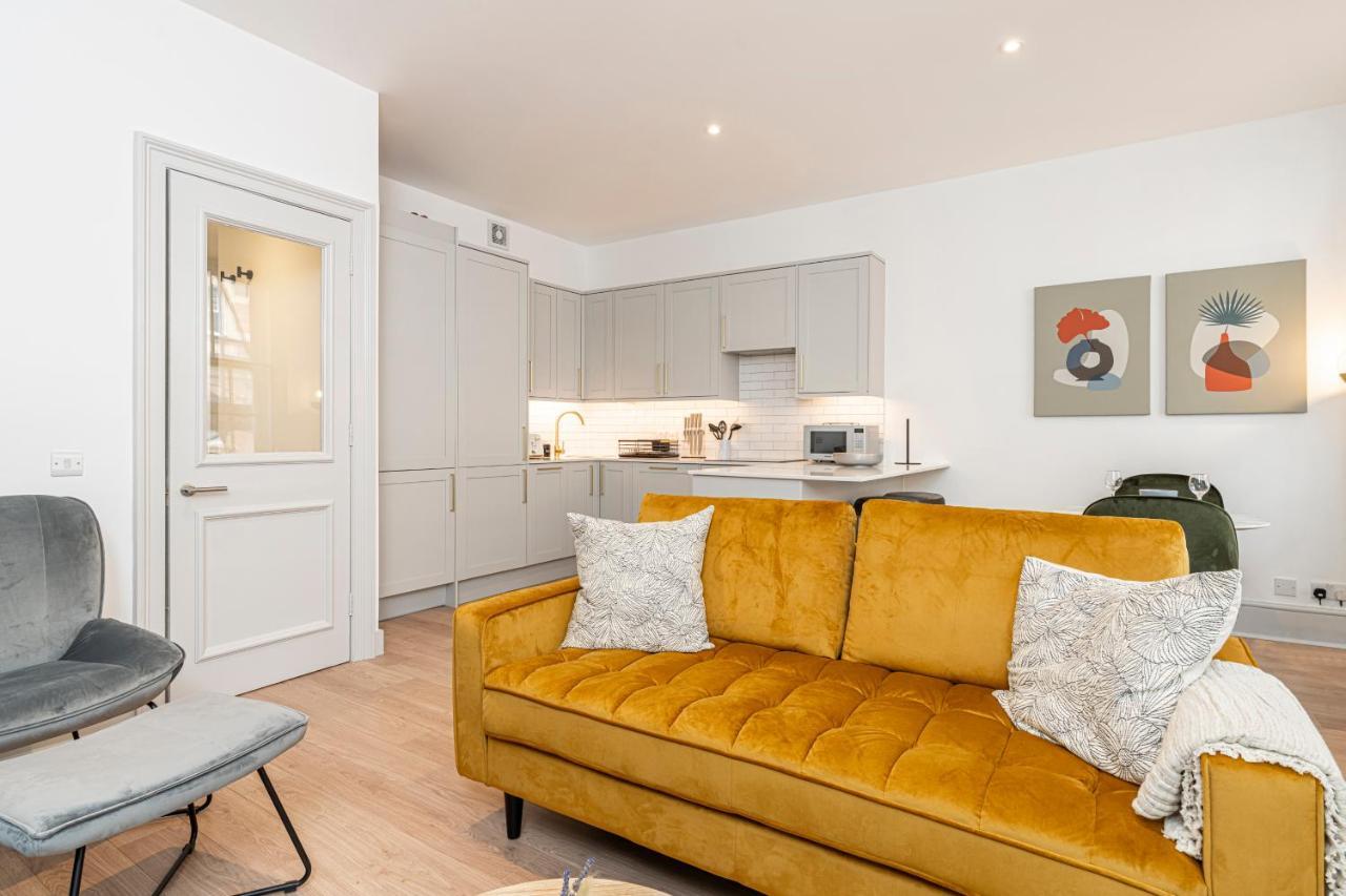 ロンドンJoivy Stylish 1 Bed Flats In Soho, Next To Piccadilly Circus And Trafalgar Squareアパートメント エクステリア 写真