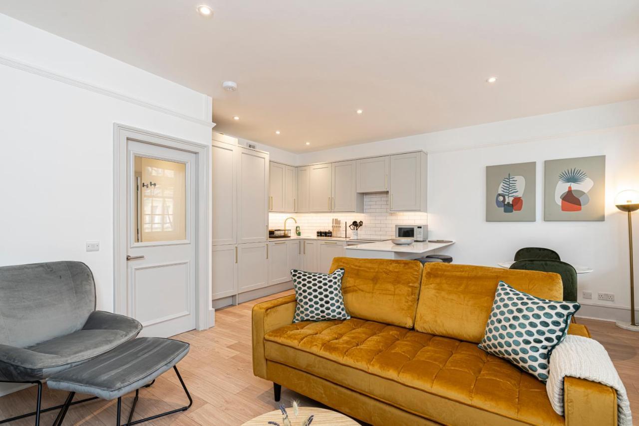 ロンドンJoivy Stylish 1 Bed Flats In Soho, Next To Piccadilly Circus And Trafalgar Squareアパートメント エクステリア 写真