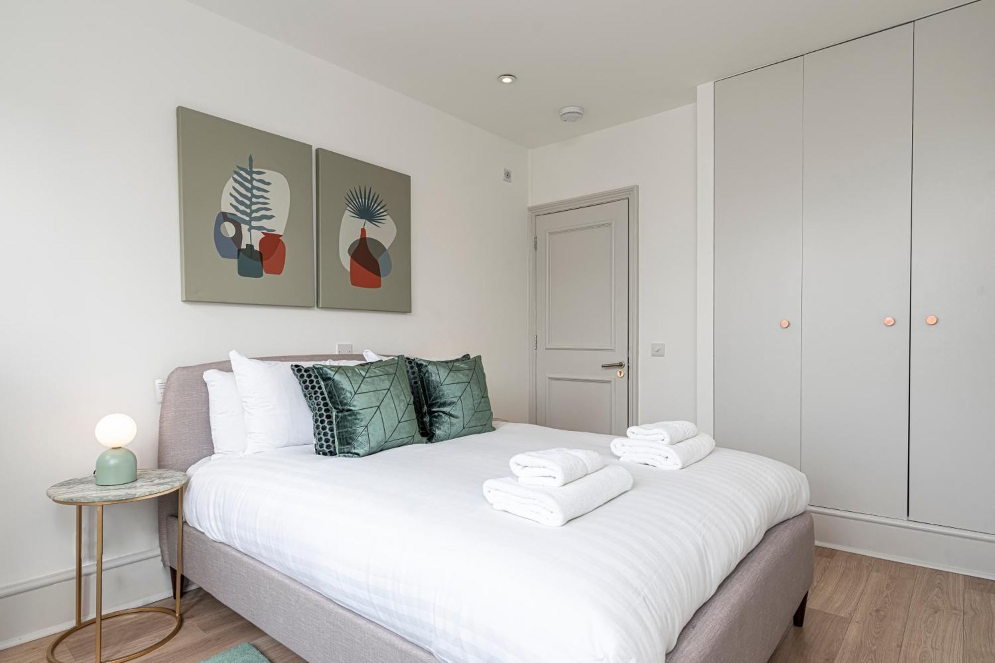 ロンドンJoivy Stylish 1 Bed Flats In Soho, Next To Piccadilly Circus And Trafalgar Squareアパートメント エクステリア 写真