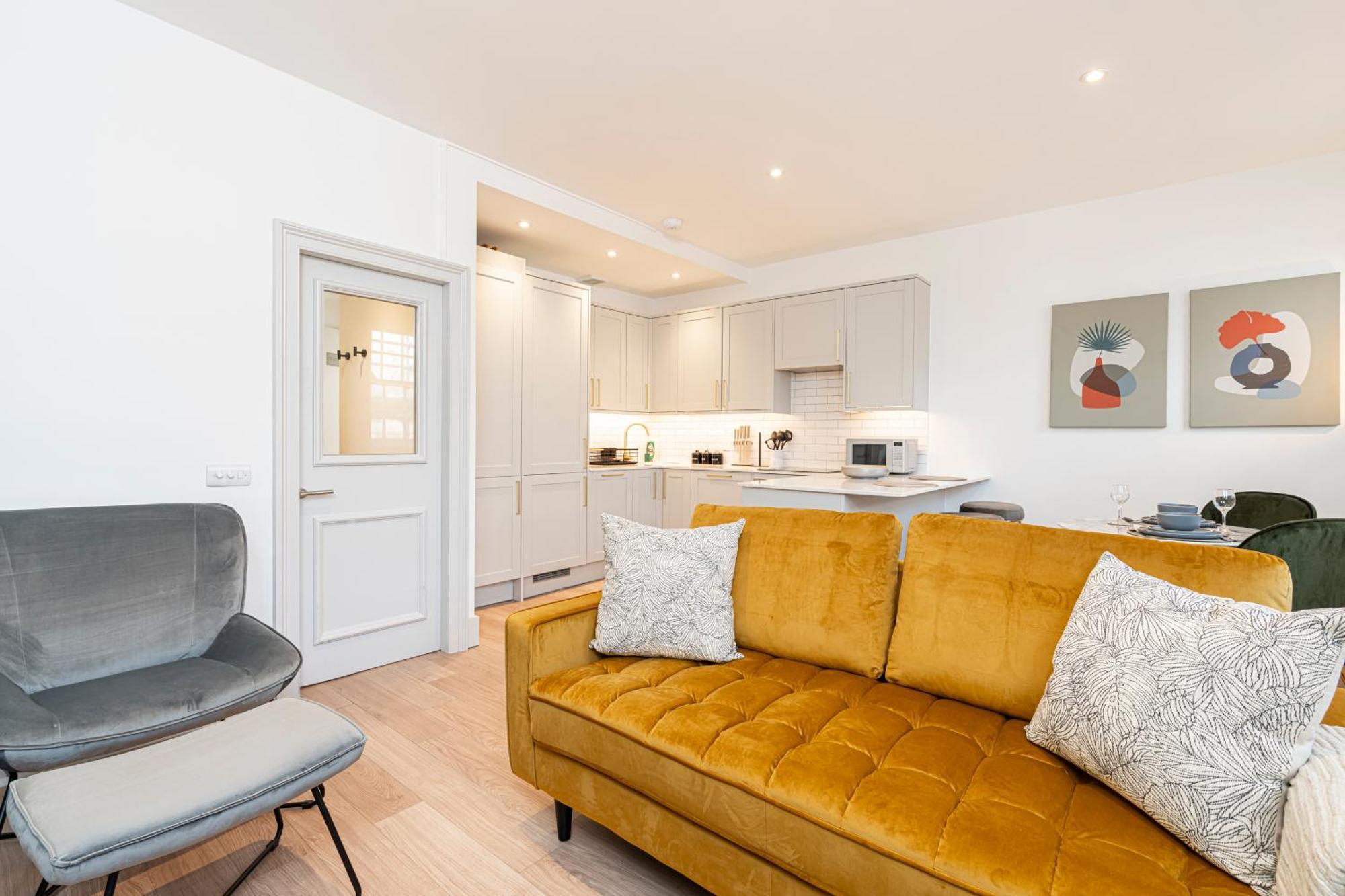 ロンドンJoivy Stylish 1 Bed Flats In Soho, Next To Piccadilly Circus And Trafalgar Squareアパートメント エクステリア 写真